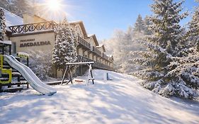 Pensjonat Magdalena - w cichym i spokojnym miejscu - zwierzęta akceptowane, bezpłatny parking